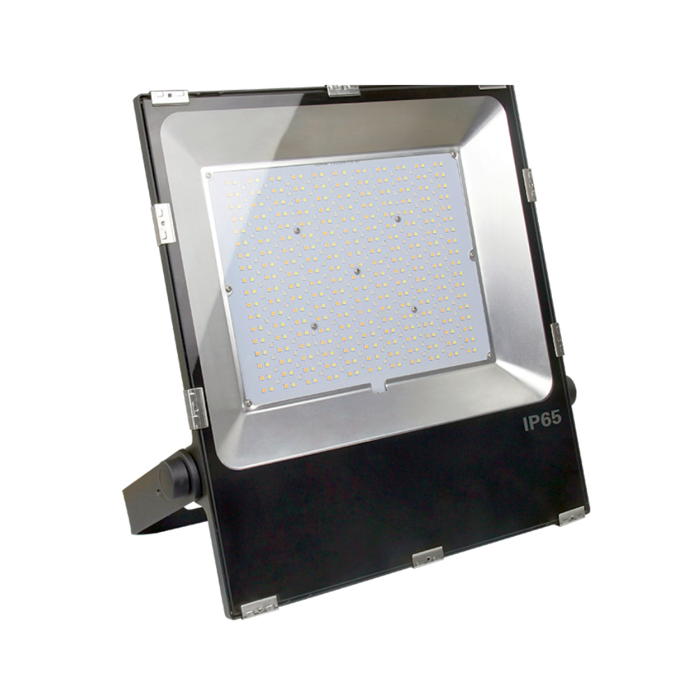 Photocell deals flood light